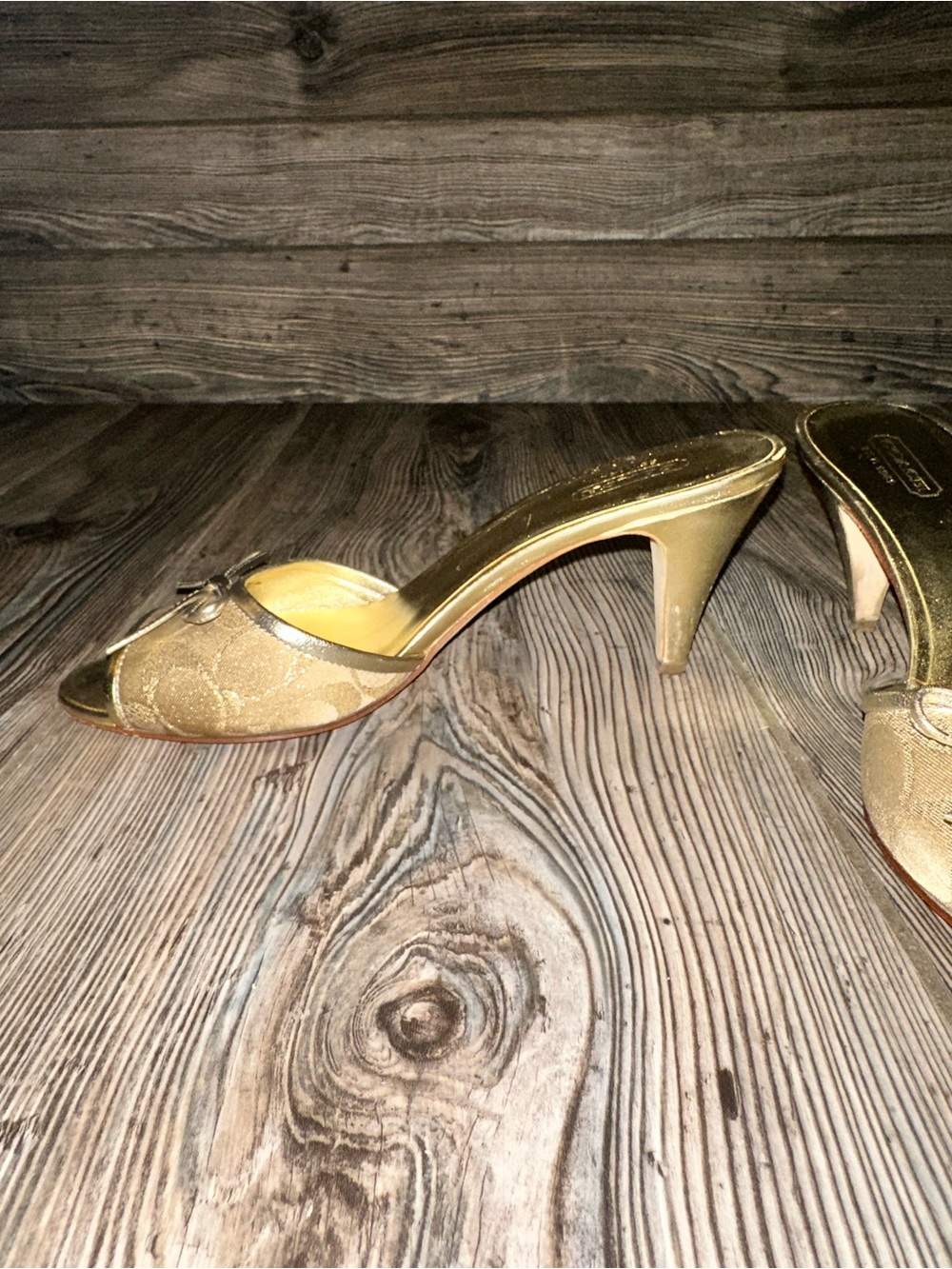 Coach Gold Metallic Open-Toe Kitten Heel Mules with Bow Mesh Logo Size 8 Class - Picture 3 of 6